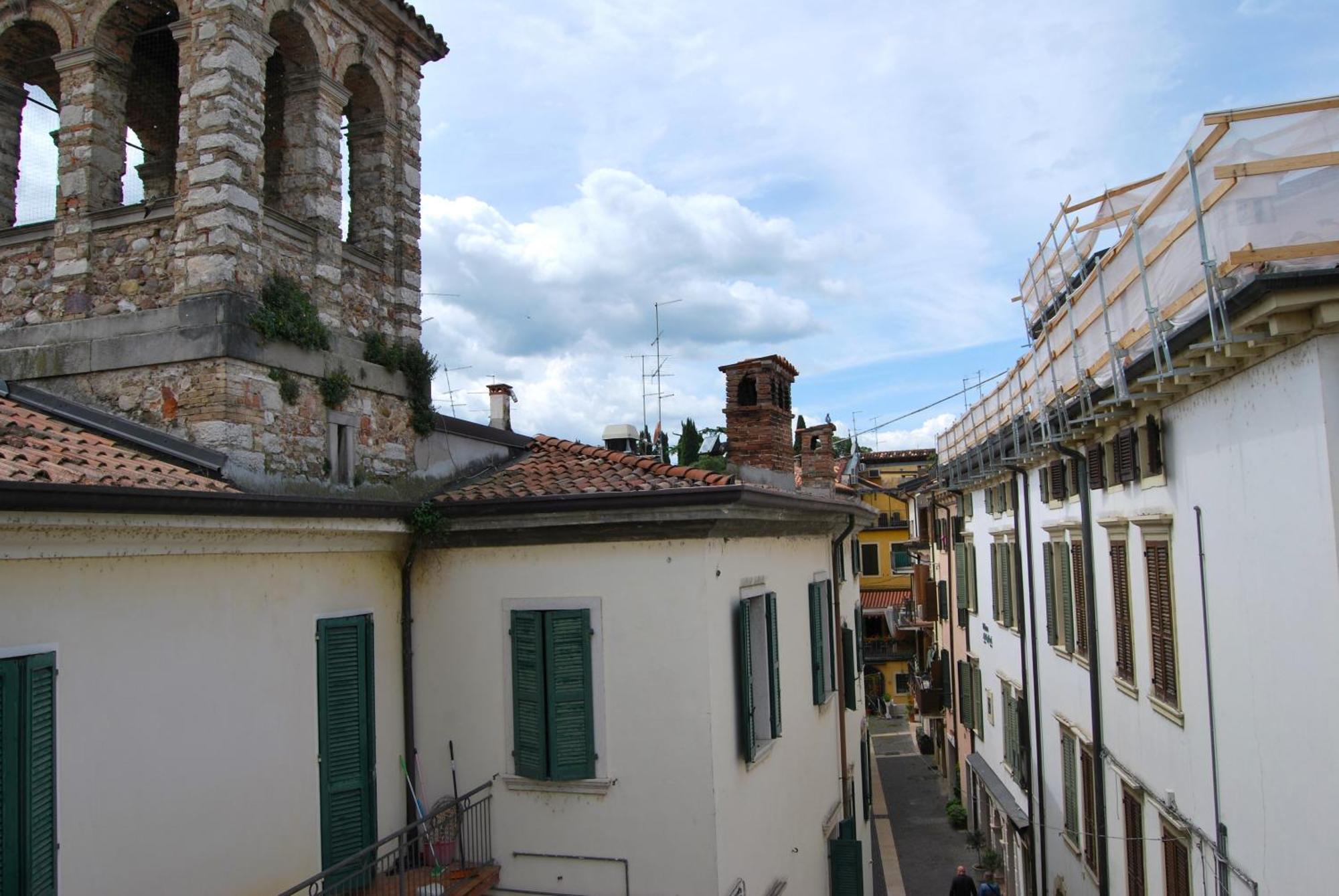Attic 1 Centro Storico Apartment Peschiera del Garda Exterior photo